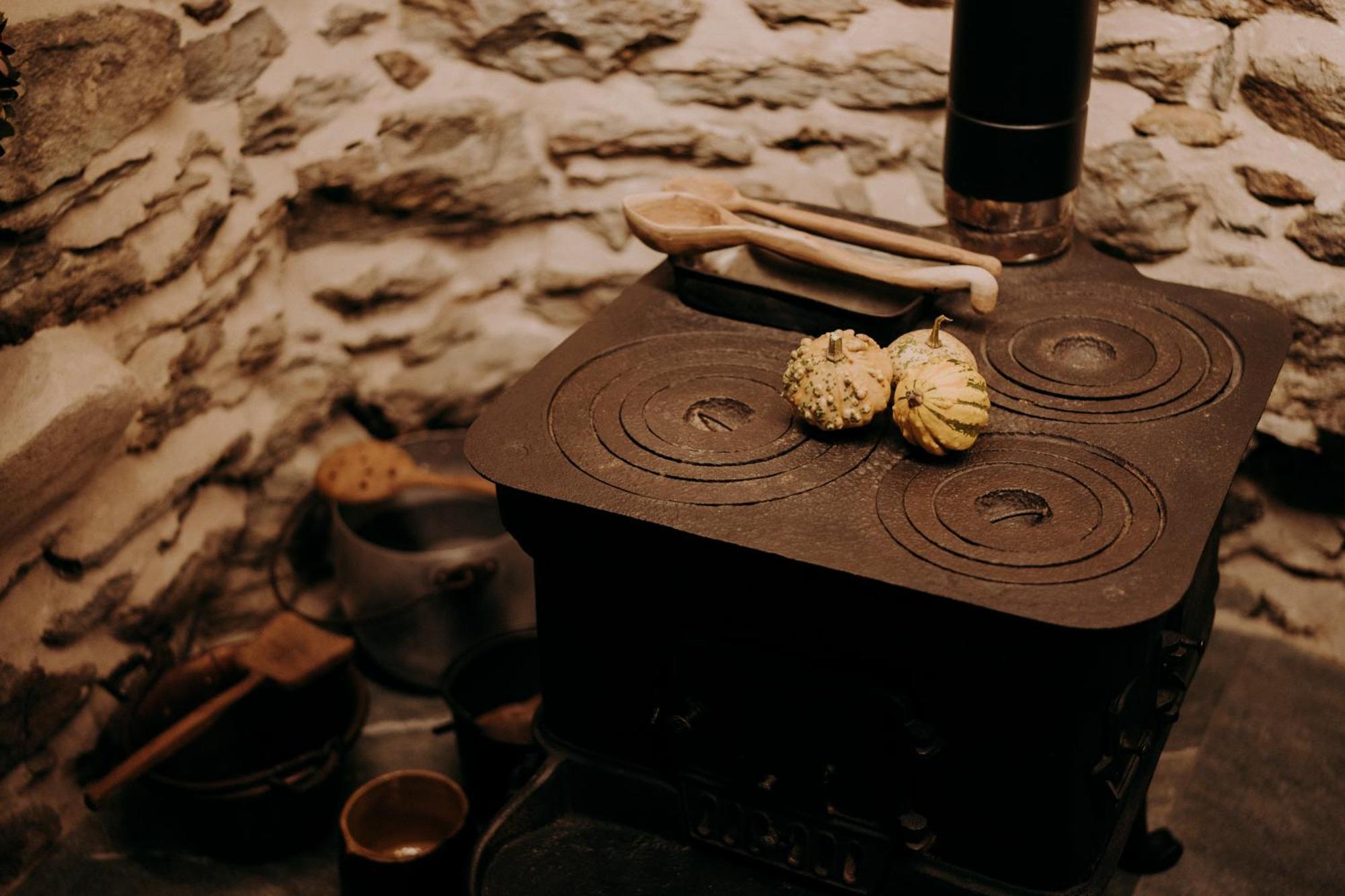 Au Coeur Du Village Chambres D'Hotes & Spa Arnad Dış mekan fotoğraf