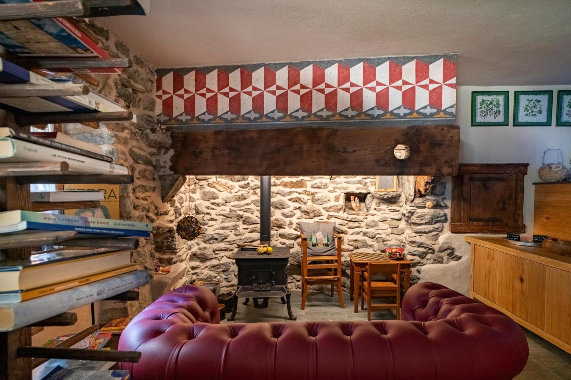 Au Coeur Du Village Chambres D'Hotes & Spa Arnad Dış mekan fotoğraf