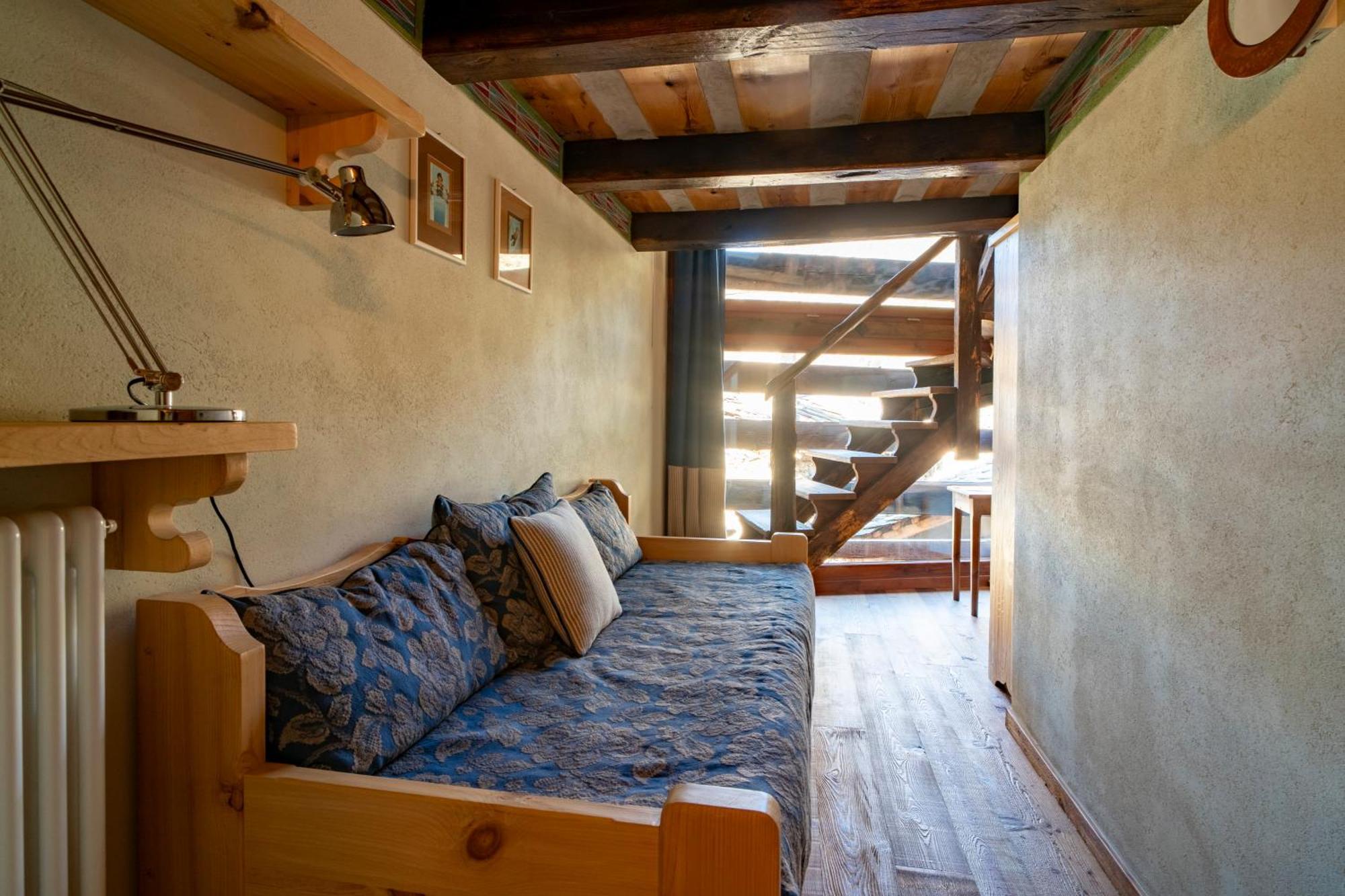 Au Coeur Du Village Chambres D'Hotes & Spa Arnad Dış mekan fotoğraf
