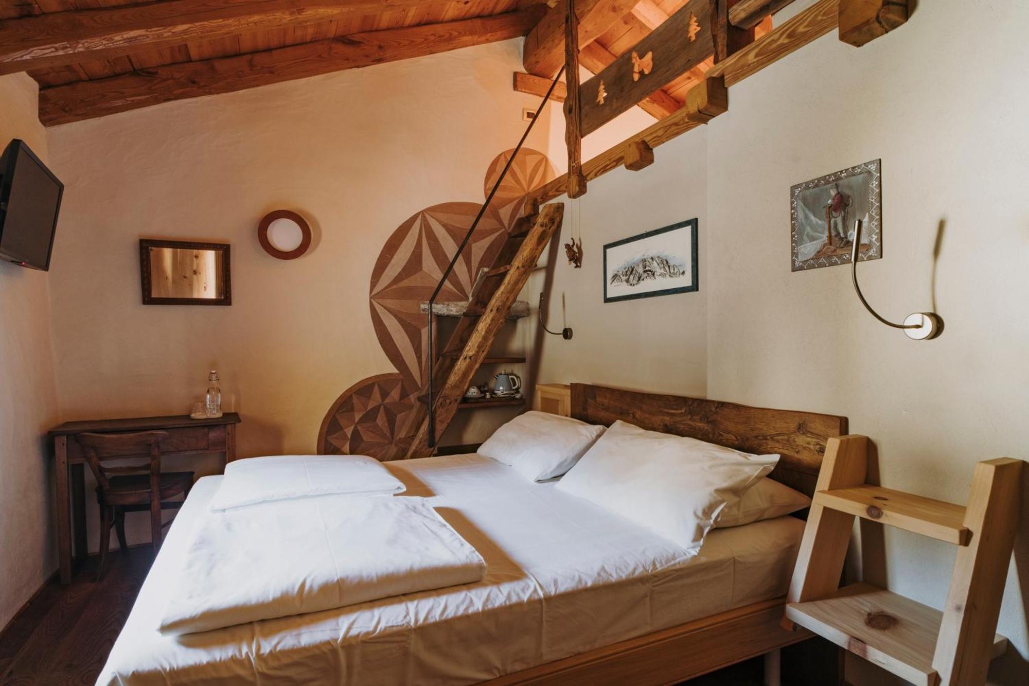 Au Coeur Du Village Chambres D'Hotes & Spa Arnad Dış mekan fotoğraf