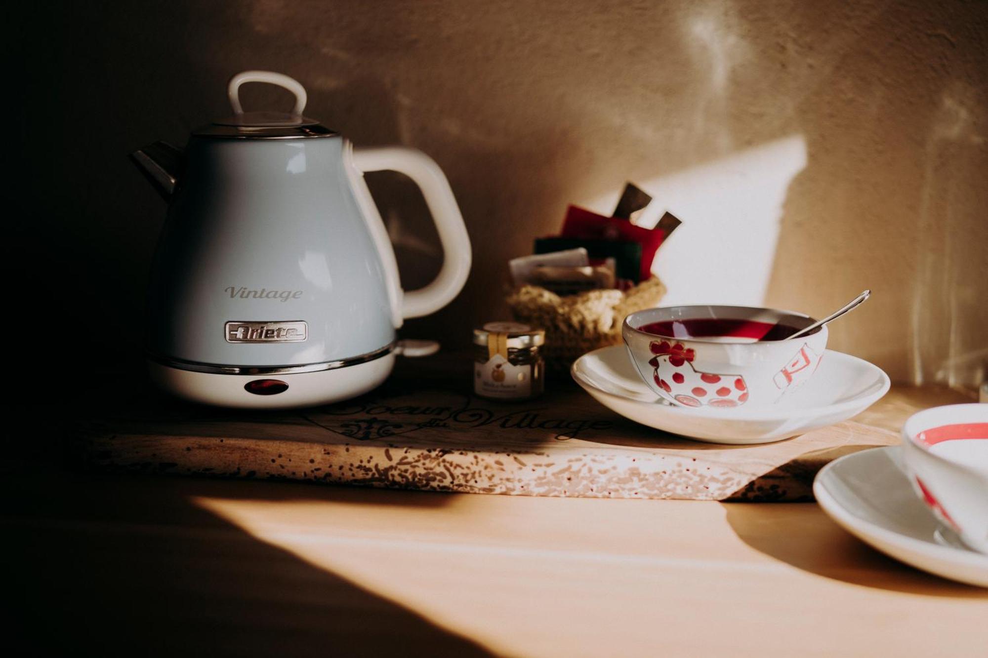 Au Coeur Du Village Chambres D'Hotes & Spa Arnad Dış mekan fotoğraf