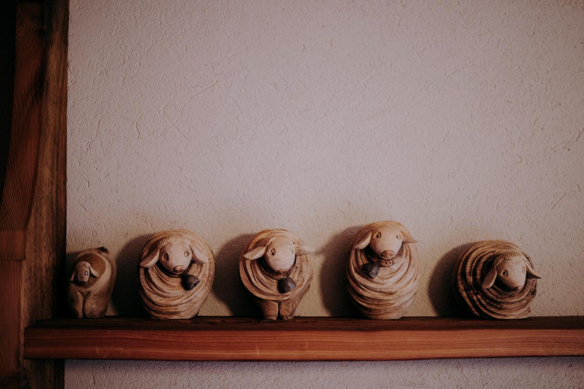 Au Coeur Du Village Chambres D'Hotes & Spa Arnad Dış mekan fotoğraf