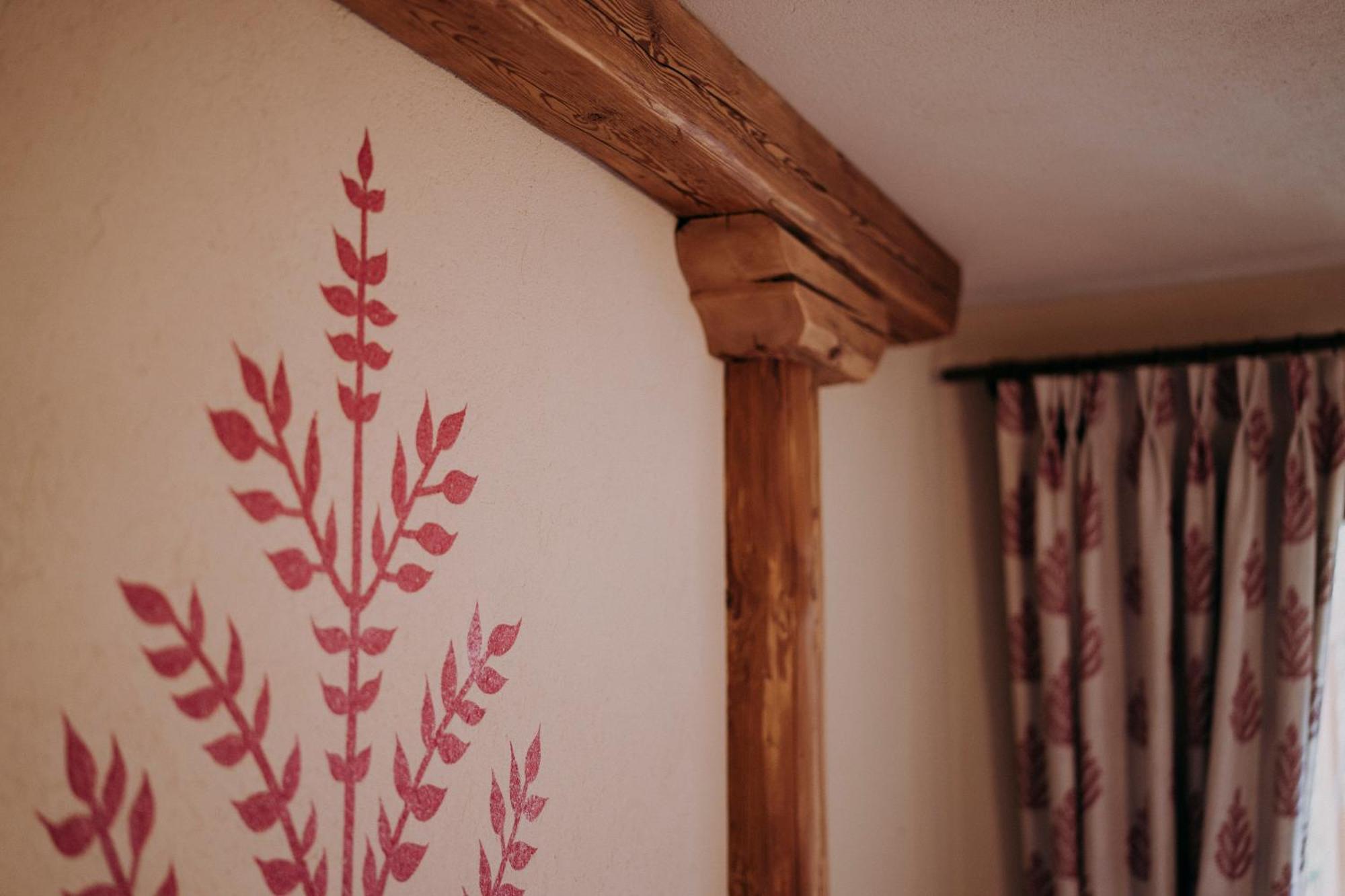 Au Coeur Du Village Chambres D'Hotes & Spa Arnad Dış mekan fotoğraf