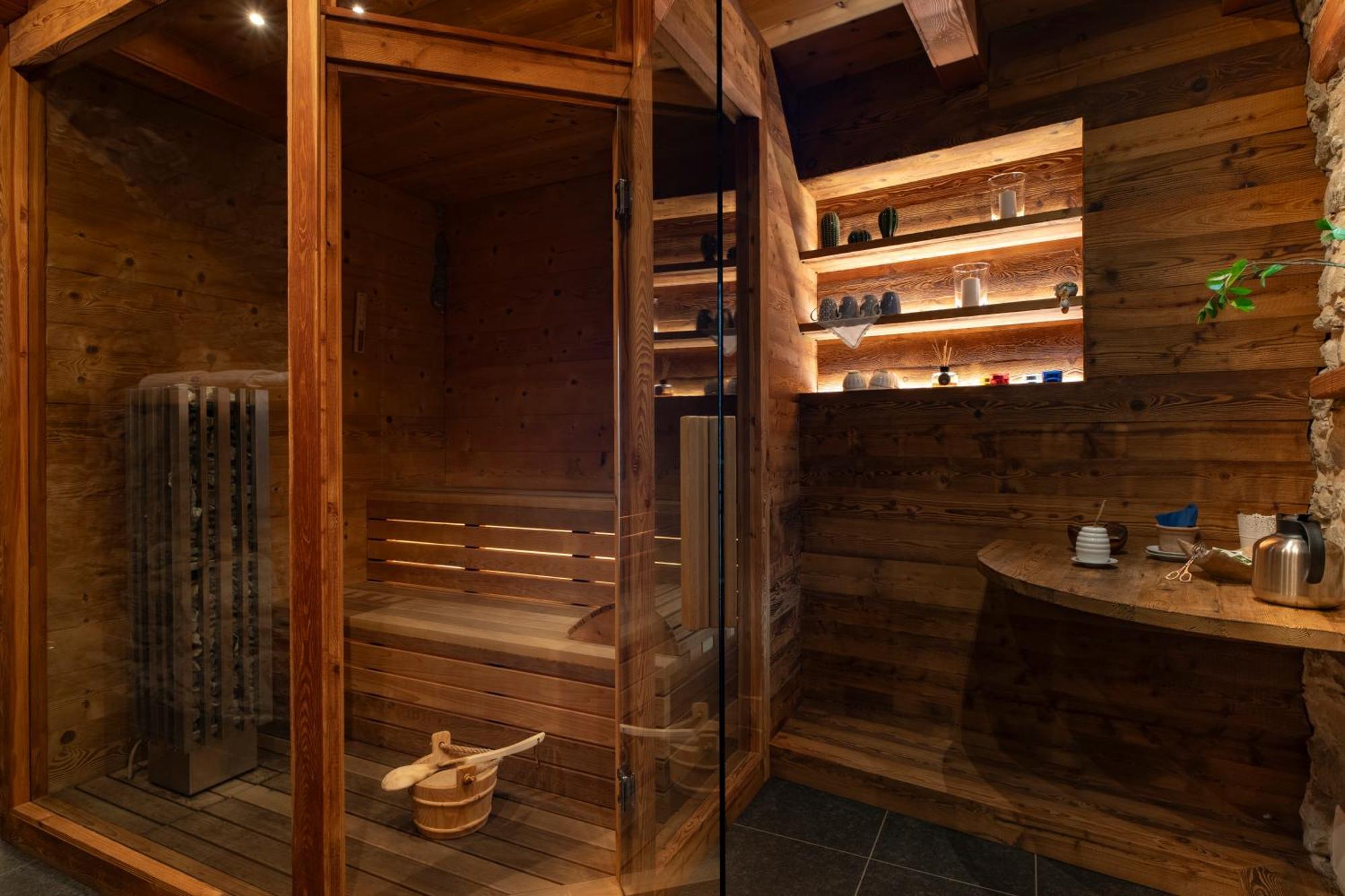 Au Coeur Du Village Chambres D'Hotes & Spa Arnad Dış mekan fotoğraf